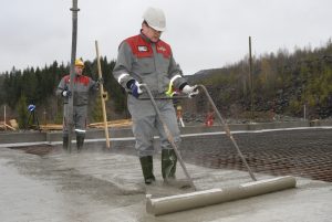 Lattian valu HT-betonilla